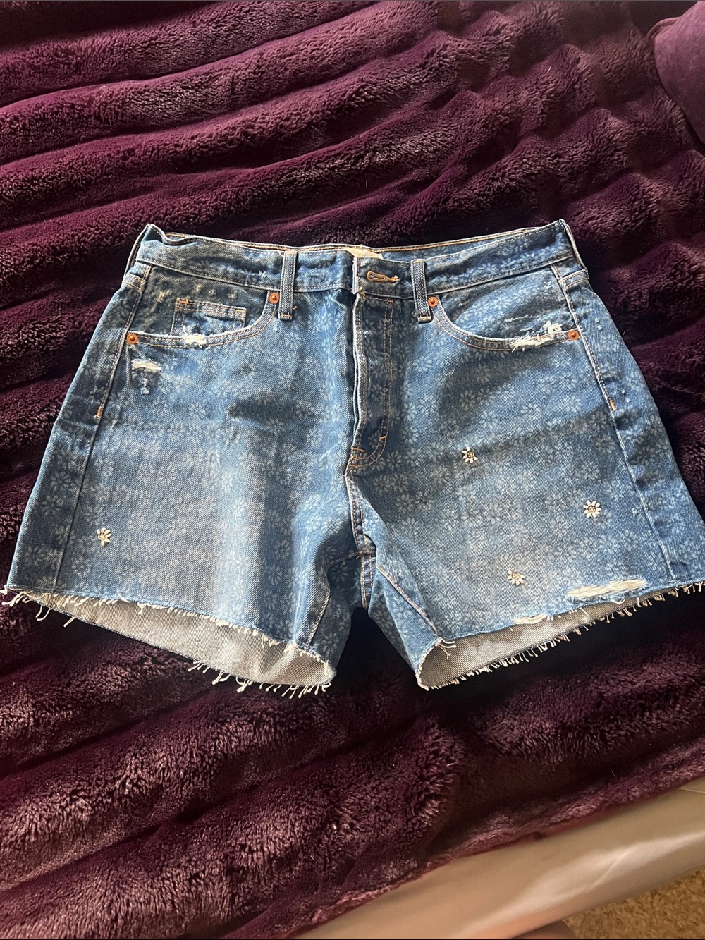 Universal Threads 90s baggy shorts